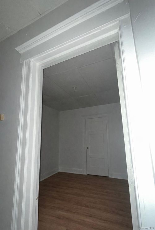 apt-6-30 E Main St, Middletown, NY, 10940-5834 | Card Image