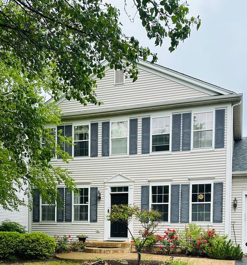 1582 Manhattan St, Bolingbrook, IL, 60490-4995 | Card Image