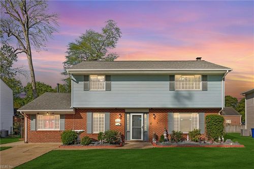 821 Greenwich Ln, Newport News, VA, 23601-1413 | Card Image