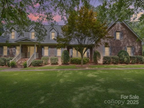 394 E Goldmine Rd, Wadesboro, NC, 28170-7403 | Card Image