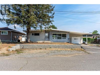 745 Kelly Dr, House other with 4 bedrooms, 2 bathrooms and 1 parking in Kamloops BC | Image 3