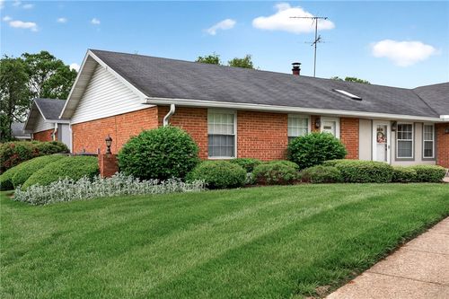 6405 Little John Cir, Dayton, OH, 45459-2547 | Card Image