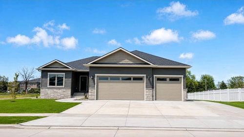 2485 56th Ave, Columbus, NE, 68601-8208 | Card Image