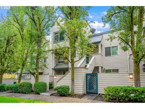 d-2775 Nw Upshur St, Portland, OR, 97210-2284 | Card Image