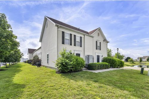 49-6423 Blue Knoll Dr, Canal Winchester, OH, 43110-7017 | Card Image