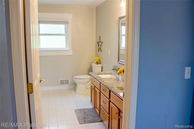 Primary Bath - Two Sinks | Image 18