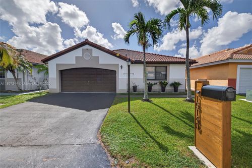 15140 Bristol Ln, Davie, FL, 33331-3240 | Card Image