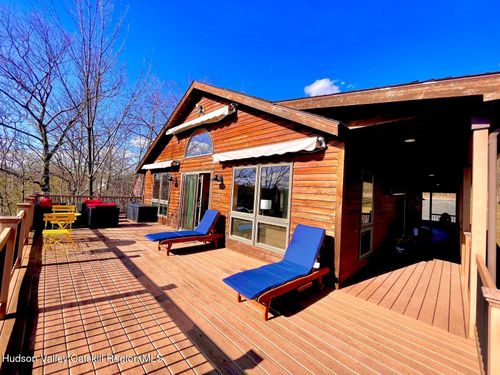 1367 Sleepy Hollow Rd, Athens, NY, 12015-3719 | Card Image
