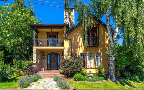 122 Waverly Way, Kirkland, WA, 98033-5307 | Card Image