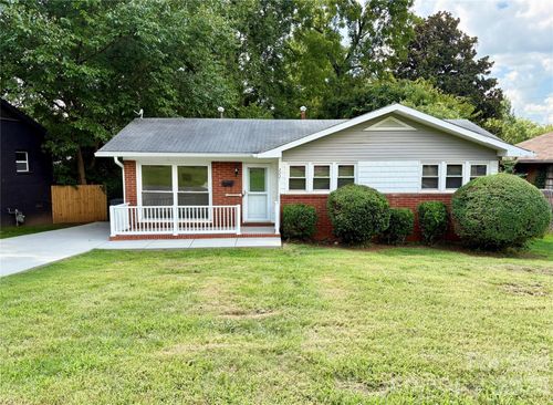 2221 Ludlow Dr, Charlotte, NC, 28216-4226 | Card Image