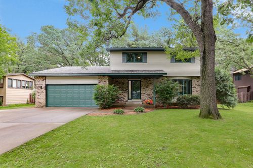8385 Pleasant View Dr, Mounds View, MN, 55112-6139 | Card Image