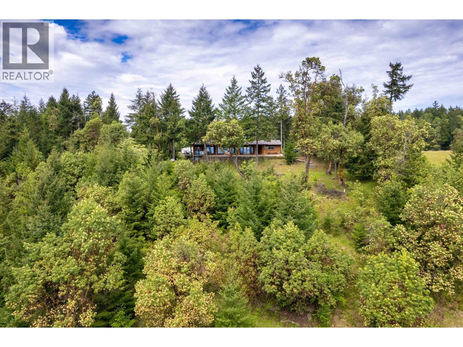 Residential in Gabriola Island 3