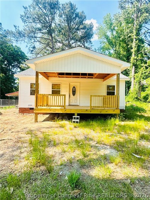 909 Ray Ave, Sanford, NC, 27330-4947 | Card Image
