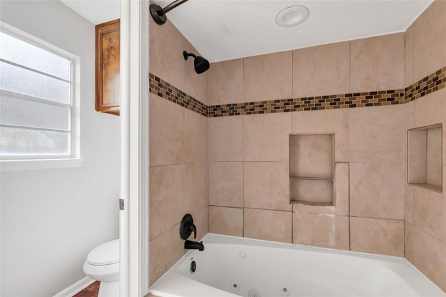 19510 Alinawood Dr, House other with 4 bedrooms, 3 bathrooms and 2 parking in Humble TX | Image 29