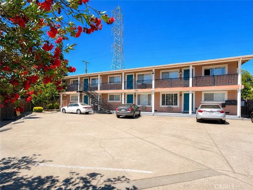 2104 Dawn Way, Sacramento, CA, 95825-0175 | Card Image