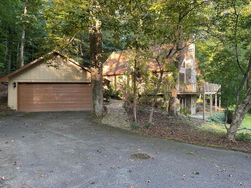 70 Town Creek Vw, Blairsville, GA, 30512-6687 | Card Image