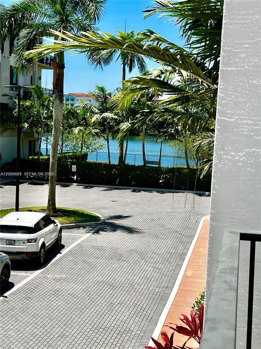 Residential in Doral 4