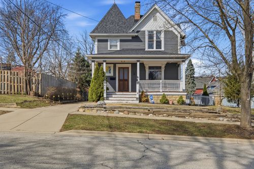 410 Standish St, Elgin, IL, 60123-6315 | Card Image