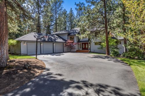 2999 Nw Three Sisters, Bend, OR, 97703 | Card Image