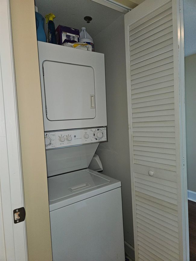 UNIT-1003 - 300 S Duval St, Condo with 1 bedrooms, 1 bathrooms and null parking in TALLAHASSEE FL | Image 24