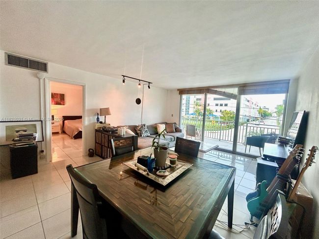 APT-2G - 9500 W Bay Harbor Dr, Condo with 1 bedrooms, 2 bathrooms and null parking in Bay Harbor Islands FL | Image 11