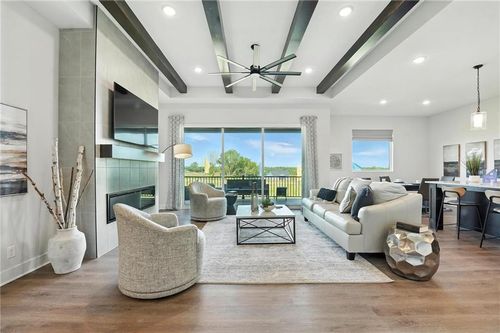 1413 N 163rd St, Basehor, KS, 66007-7407 | Card Image