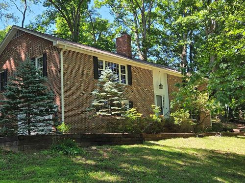 7228 Timberlane Dr, Fairlawn, VA, 24141-8908 | Card Image