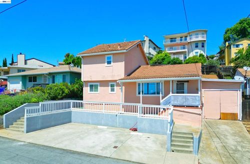 2082 Placer Dr, Castro Valley, CA, 94578-1339 | Card Image