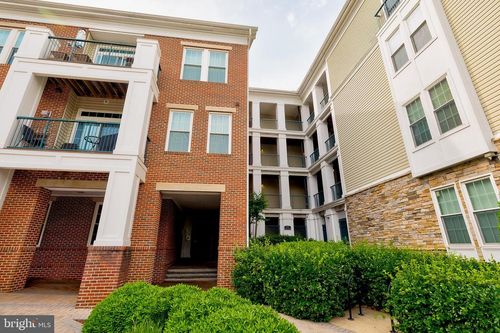 4-312-2301 25th St S, ARLINGTON, VA, 22206-2894 | Card Image