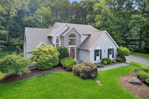 34 Salierno Rd, Tuxedo Park, NY, 10987-4711 | Card Image