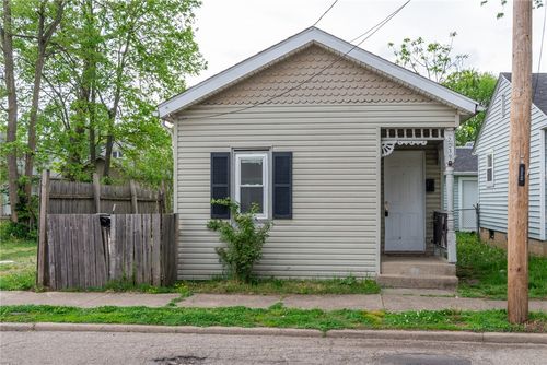 2039 Howard Ave, Middletown, OH, 45044-4428 | Card Image