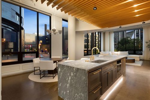 apt-203-750 S 2nd St, Minneapolis, MN, 55401-2297 | Card Image