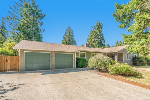 7955 Northwind Dr, Lantzville, BC, V0R2H0 | Card Image