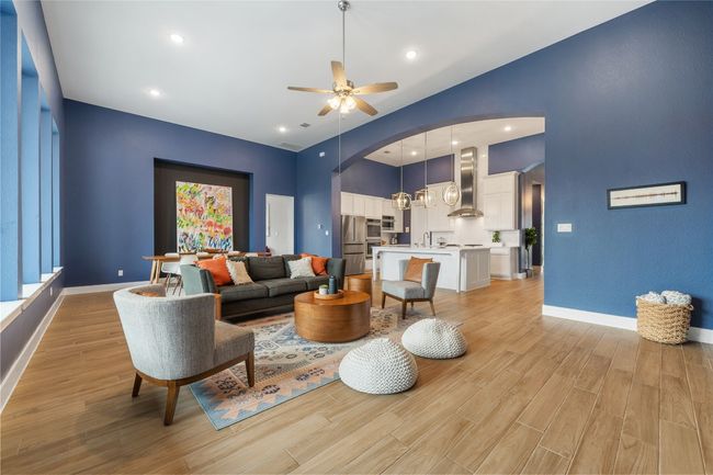 346 Egret Ln, House other with 4 bedrooms, 4 bathrooms and 4 parking in Austin TX | Image 4