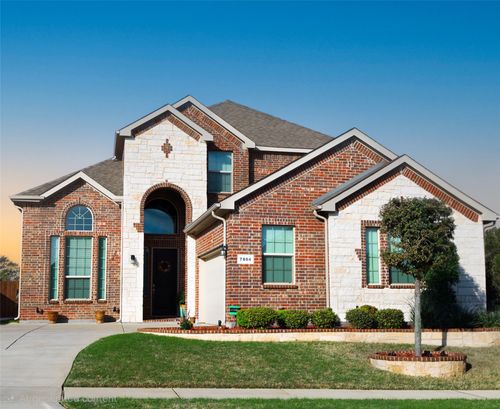 7804 Azure Way, Arlington, TX, 76001-6692 | Card Image