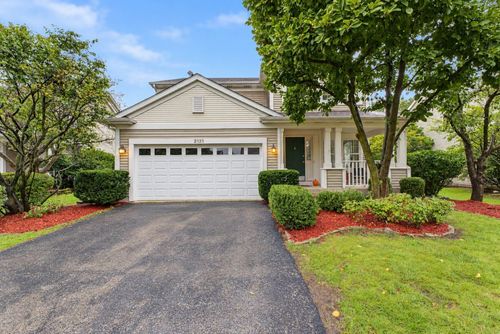 2131 Skylane Dr, Naperville, IL, 60564-9477 | Card Image