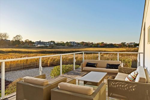 4 Short Path, Westhampton Beach, NY, 11978-2517 | Card Image