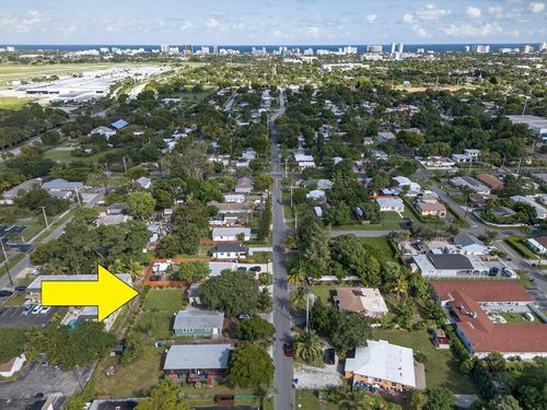 117 Ne 8th St, Pompano Beach, FL, 33060-6137 | Card Image