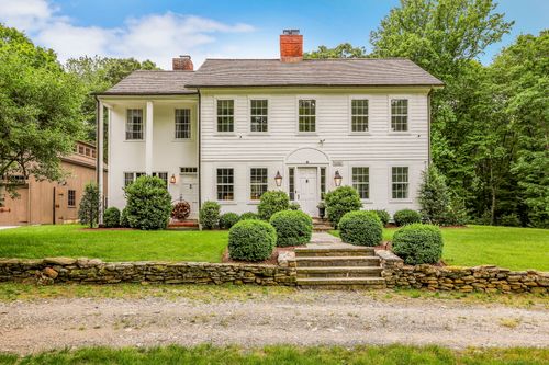 76 Burr St, Easton, CT, 06612-1616 | Card Image