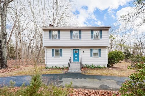 25 Haven St, Milford, MA, 01757-3817 | Card Image