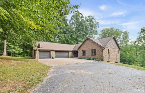 6308 N Bent Pine Dr, Bloomington, IN, 47408-9543 | Card Image
