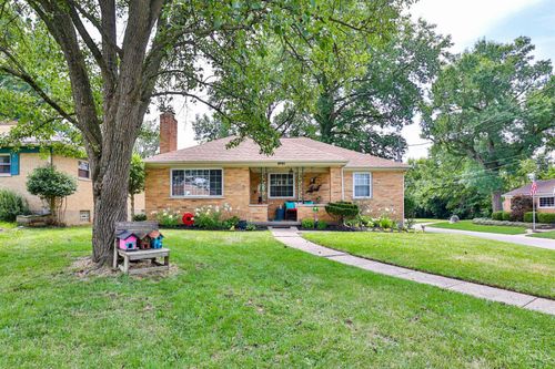 2731 Breezy Way, Colerain Twp, OH, 45239-5517 | Card Image