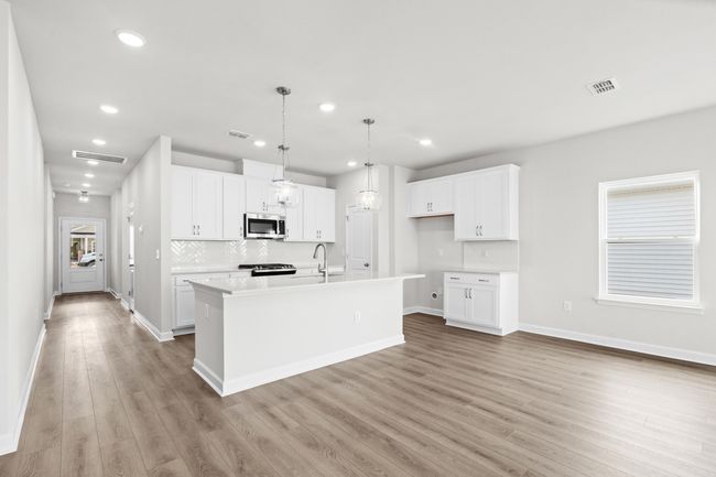 Open Floor Plan | Image 33