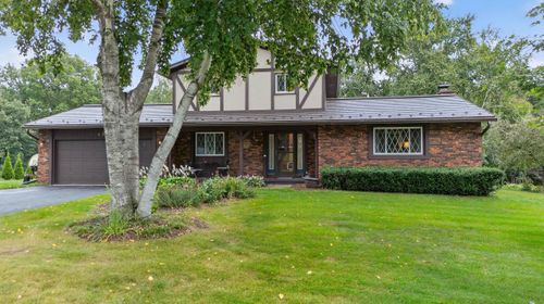 4350 Damascus Trl, Cottage Grove, WI, 53527-9548 | Card Image