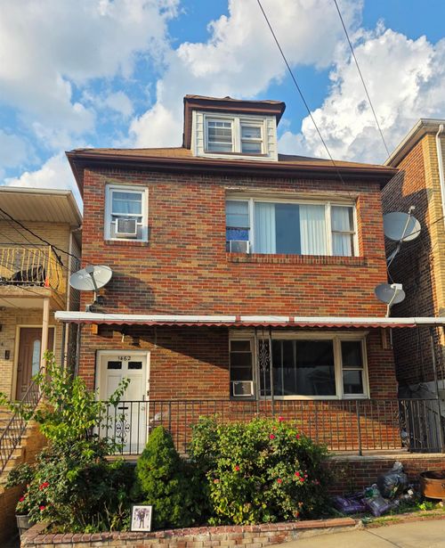 1462 76th St, North Bergen, NJ, 07047-4055 | Card Image