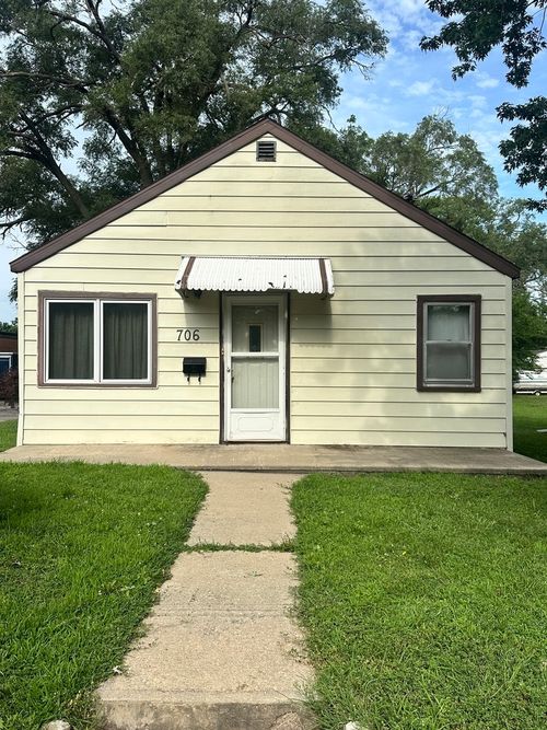 706 6th Ave, Rock Falls, IL, 61071-1613 | Card Image