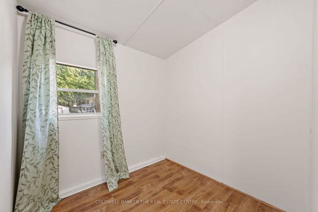 327 - 285 Crydermans Sideroad, House other with 2 bedrooms, 1 bathrooms and 2 parking in Georgina ON | Image 11