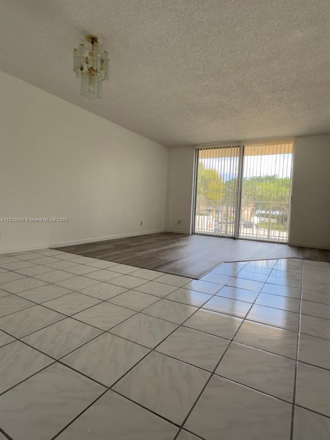 APT-2N - 500 Executive Center Dr, Condo with 2 bedrooms, 2 bathrooms and null parking in West Palm Beach FL | Image 21