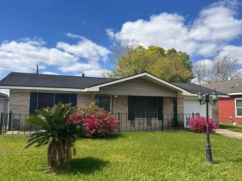 4420 Raven St, Beaumont, TX, 77705-4725 | Card Image