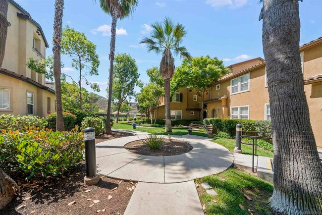 733 Anchor Cv, Townhouse with 2 bedrooms, 3 bathrooms and 2 parking in San Diego CA | Image 18